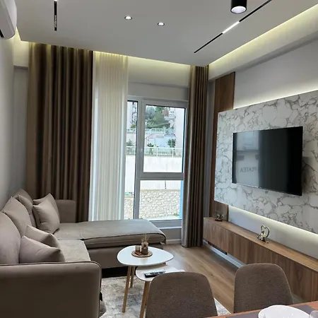 Modern Dajti Apartmán *